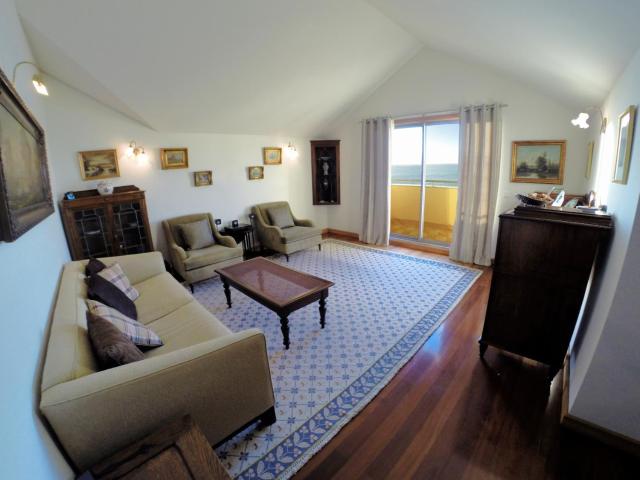 Superior Rentals - Beachfront Penthouse