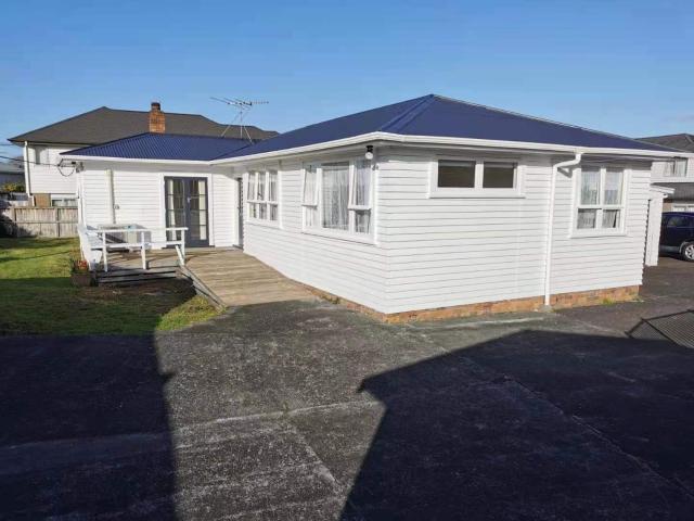 White weather board house