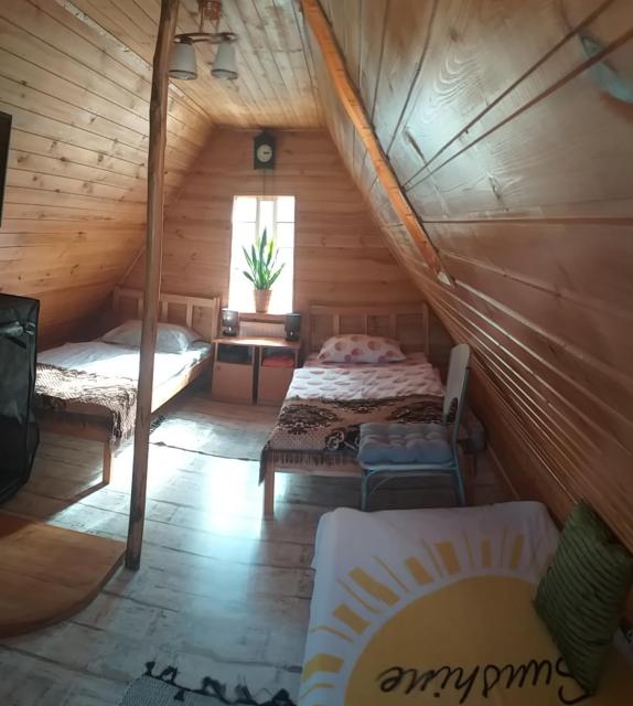 Casa Miliza - Agropensiunea şi Punctul Gastronomic Local, în vecinătatea castelului Salbek
