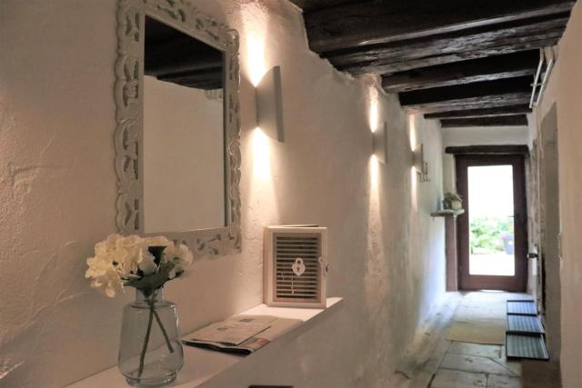 Fereinwohnnung, Ferienhaus, Bauernhaus - 2 kostelnlose Parkplätze - Wifi - schöner Innenhof - 5min bis Saarlouis Innenstadt