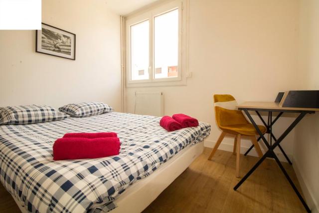 005- Appartement 6 chambres, Tramway, Parking,Clim