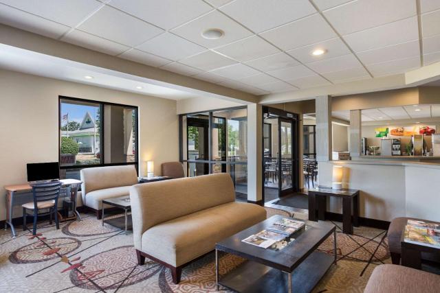 Quality Inn Albany Colonie