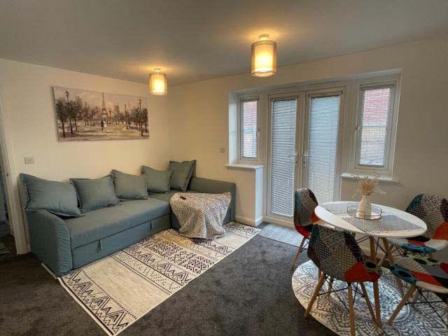 Aspen Villa, Apsley Station
