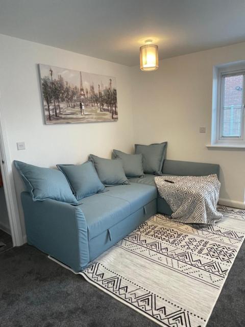 Aspen Villa, Apsley Station