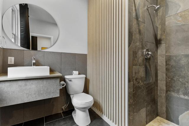 Le Sand & Stone Hotel