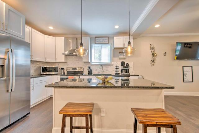 Stylish College Park Home w/ Private Garden!