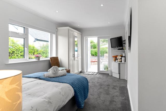 Private Room with Private Entrance.