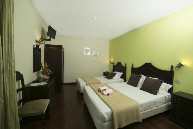 Hotel Sirius
