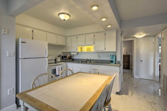 'The Palms' Cocoa Beach Condo: Walk to Beach!