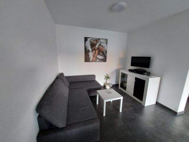 Nice Room with single bed in a new house in Vichten