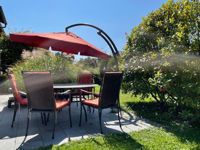 Ferienwohnung mit Terrasse und Garten in Seenähe