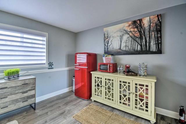 Cozy Port Orchard Home w/ Grill & Fire Pit!