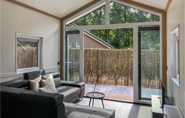 3 Bedroom Amazing Home In Putten