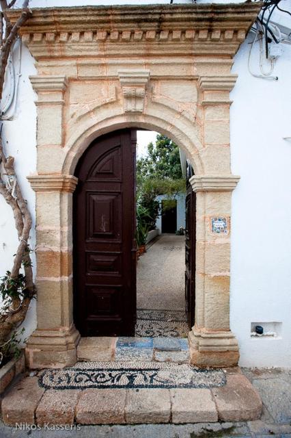 Erato Apartments