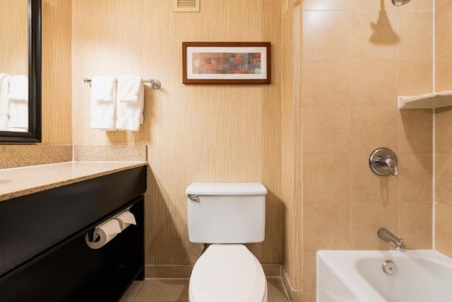 Crowne Plaza Newark Airport by IHG