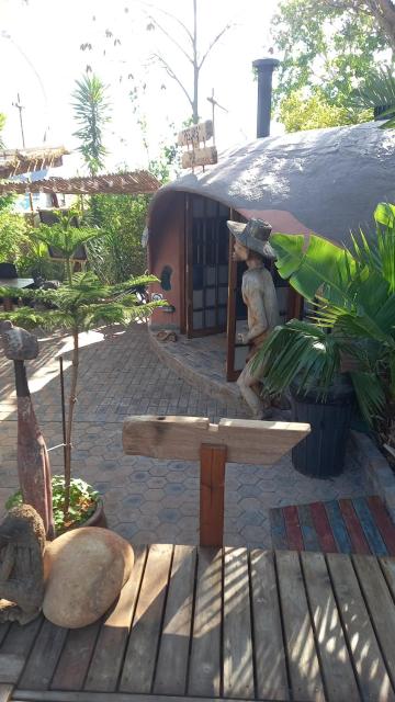 Karoozin Village