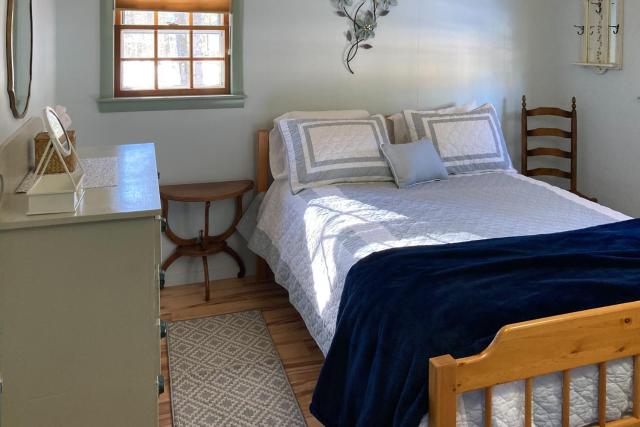 Captivating Patrician Shores Cottage