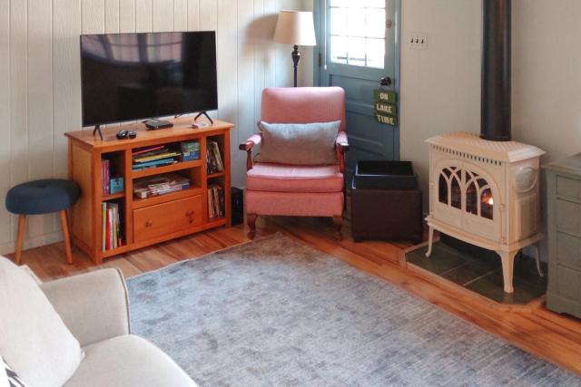 Captivating Patrician Shores Cottage