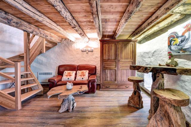 LA FERME de BELLINE Chalets ou Gîtes