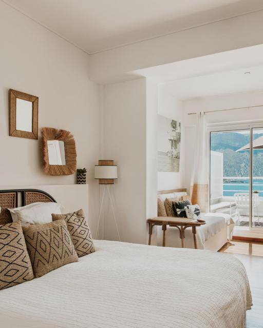 Hotel de La Plage - Mahogany