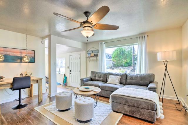 Walk to Beach: Seaview Cottage w/ Coastal Charm!