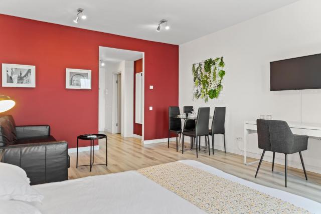 AQUARIUS: Upscale Flat in the Heart of Bucharest!