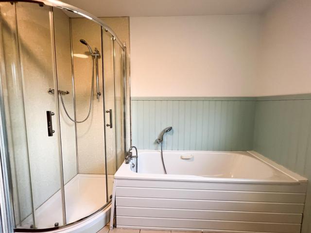 Anniesland Glasgow 1bd Flat - Free Parking