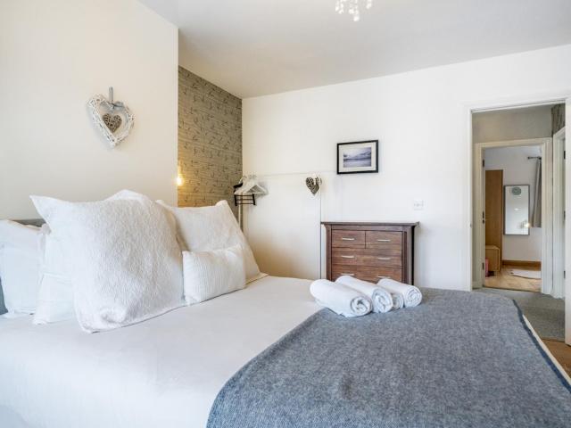 Gorgeous 3BR Townhouse with Garden South Belfast - Pass the Keys