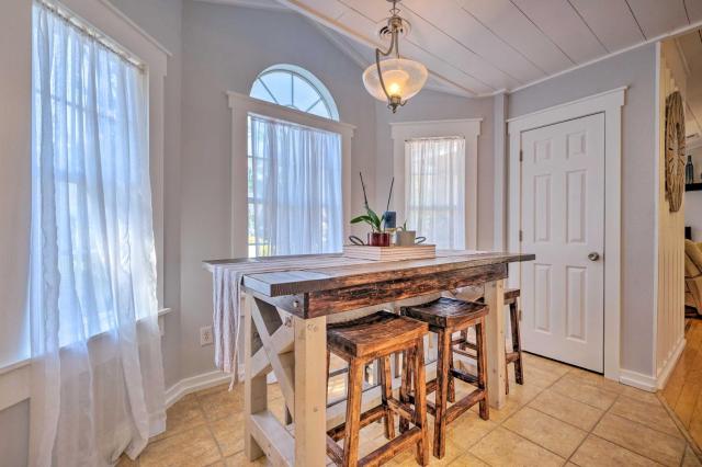 Peaceful Wilmington Home Near Beach & Downtown!