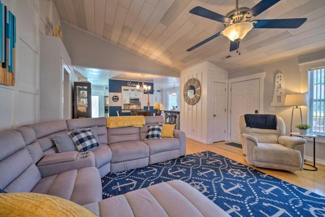 Peaceful Wilmington Home Near Beach & Downtown!