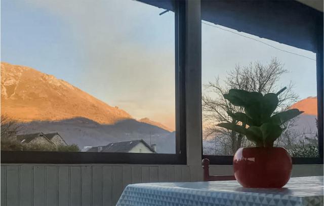 Beautiful Home In Osse-En-Aspe With Wifi