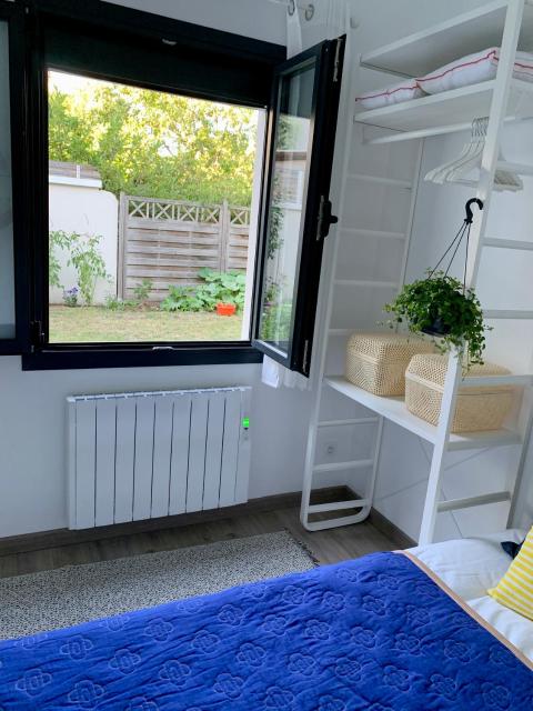 Studio Cocooning à 15 mn de Paris et à 8 mn du RER A !