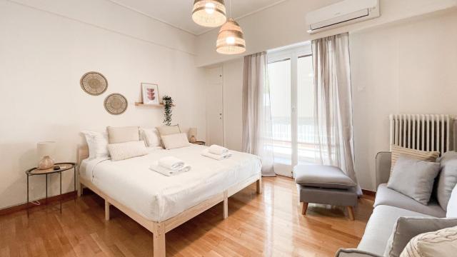 Boho Chic 2BR Apartment in the Center of Athens