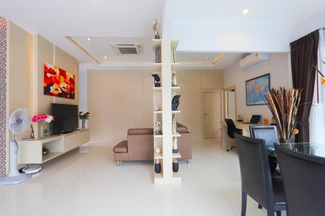 3 Bedroom Platinum Pool Villa Smooth as Silk