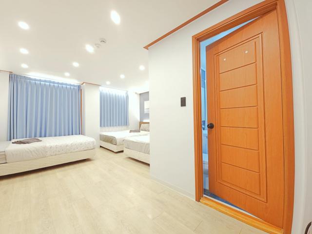 OYO Rooftop Hostel