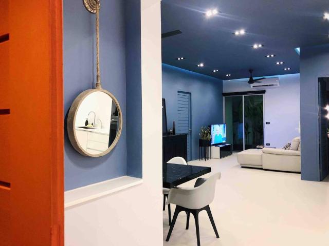 Contemporary 3bd Safari Pool Villa Near Nai Yang Beach