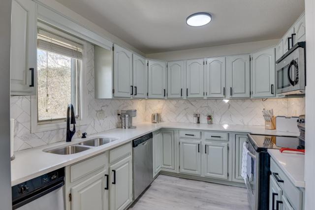 Beautiful 3BR Townhouse Close to Downtown Augusta