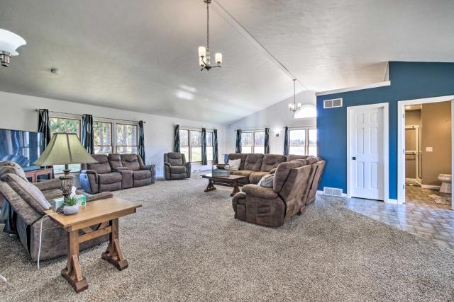 Spacious Massillon Log Cabin w/ Fire Pit!