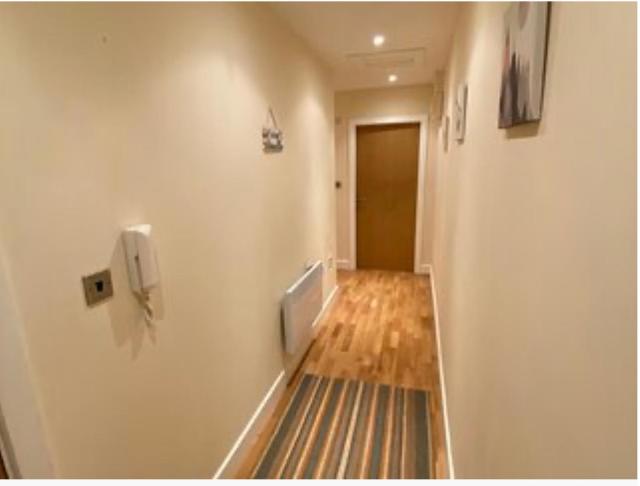 Easby Breakaways - **Modern Apartment 5 mins from South Bay, Scarborough**