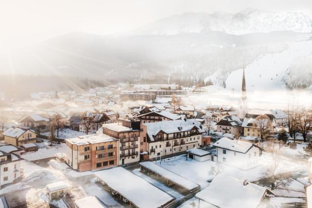Hotel Samerhof - Wellness, Rooftop Whirlpool & kostenloses Skidepot