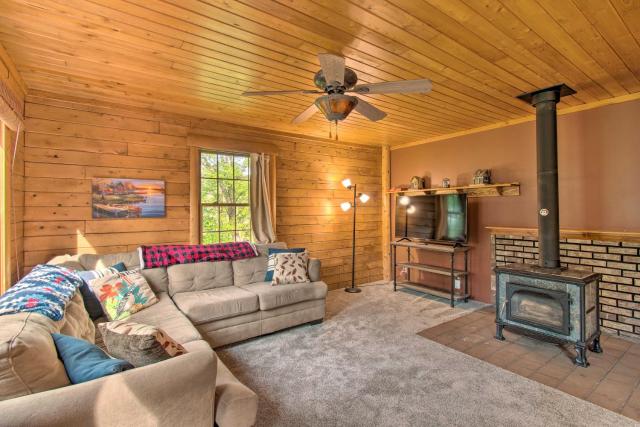 Cozy Riverfront Getaway: Fishing On-Site!
