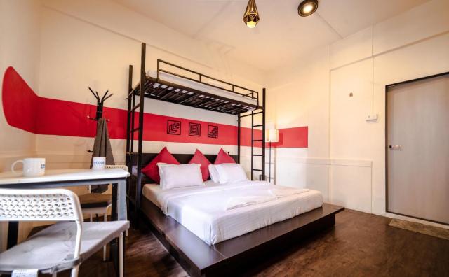 Locomo Hostel OG - Stay Work Eat