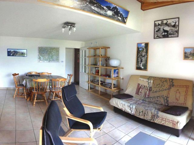 Bel appartement 67m² 2 chambres, parking, balcon sud – Briançon - FR-1-330C-72