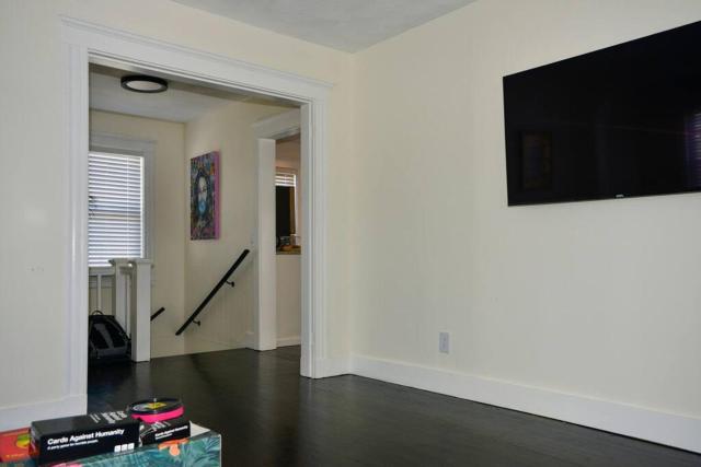 Modern Three Bedroom Condo - Boston