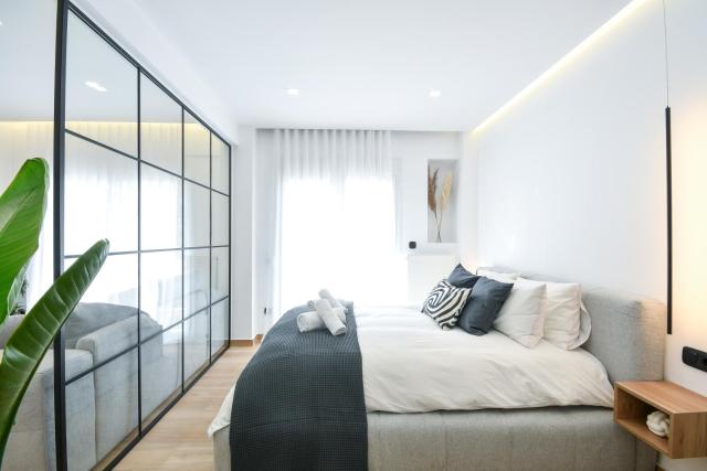 Luxury Downtown Apartment C1