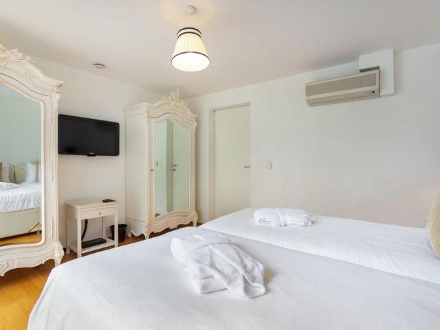 Apartment Le Belvédère D3-8 by Interhome