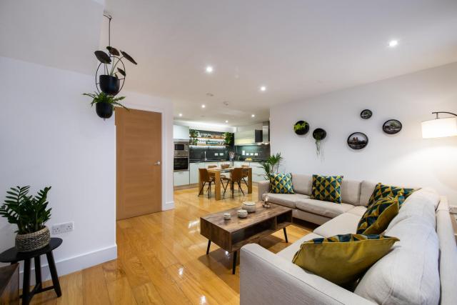 London Nino Apartments