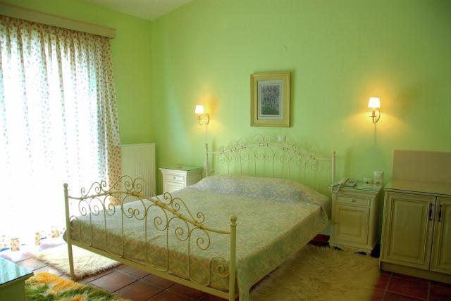 Agnadi Hotel