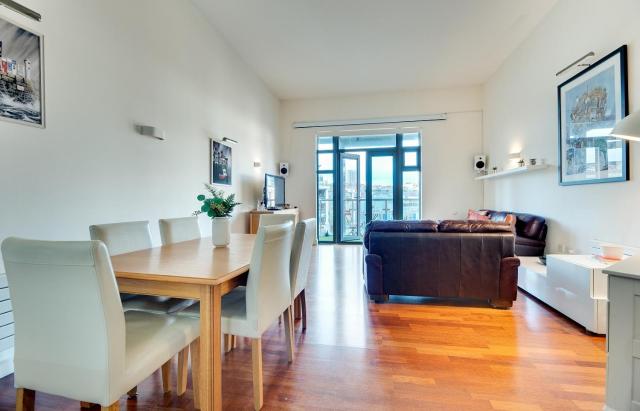 Crown Apartments 3B Ideal Choice for City Breaks