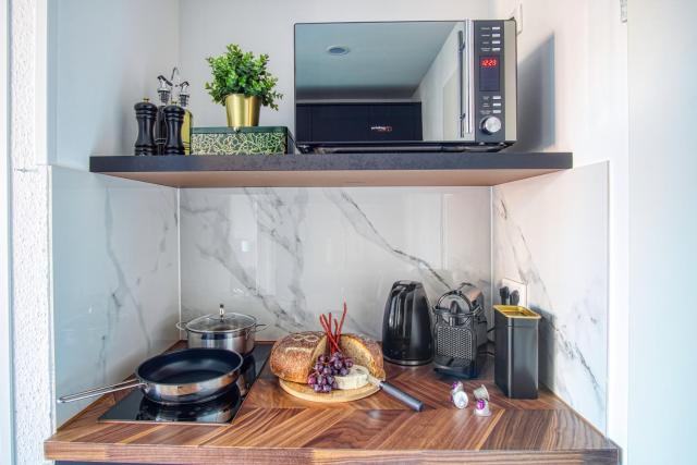 HOMEFY - Business Apartment